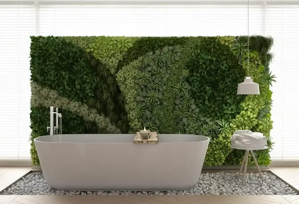 Douche avec un arrière plan en verdure