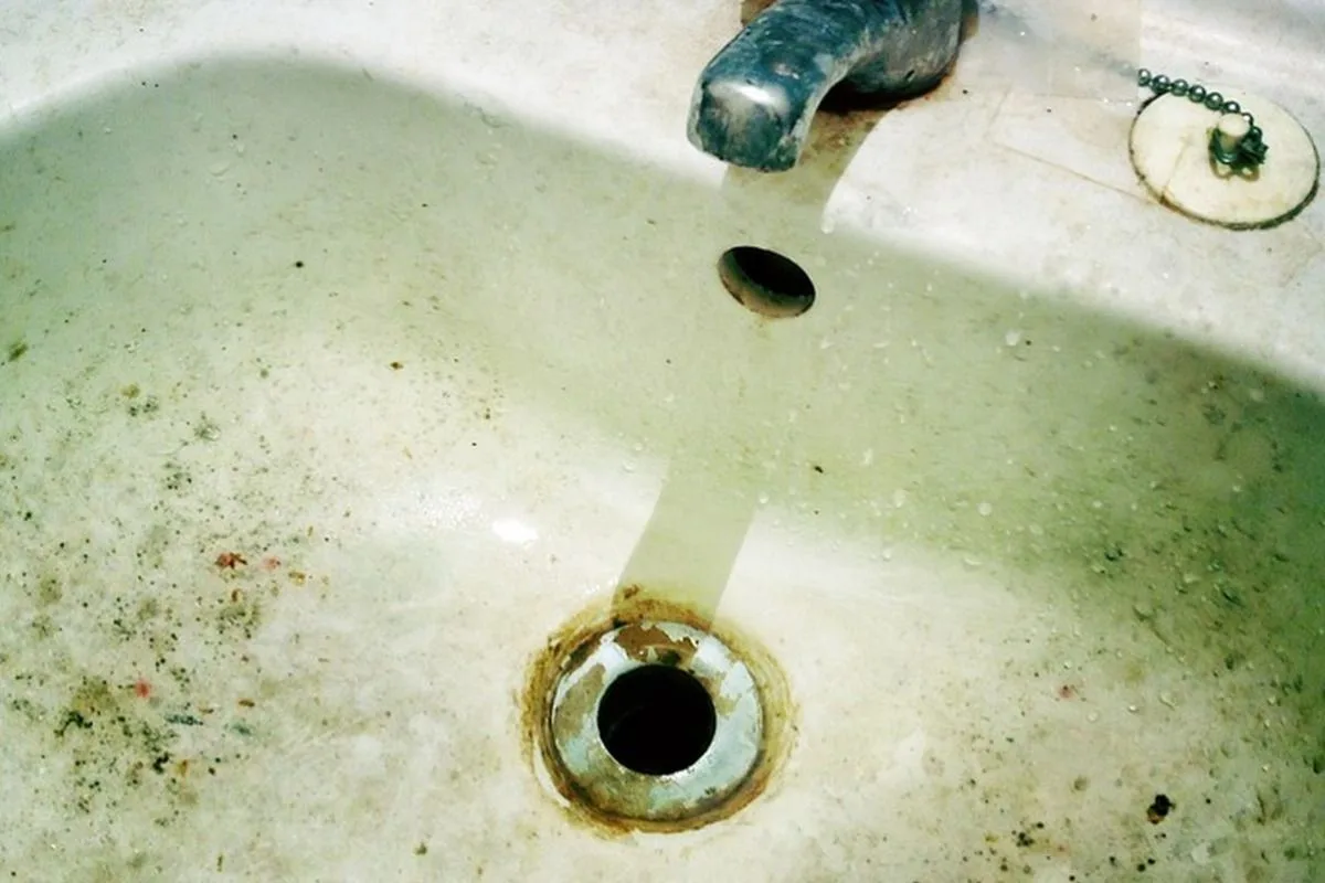 Pourquoi mon eau a une mauvaise odeur